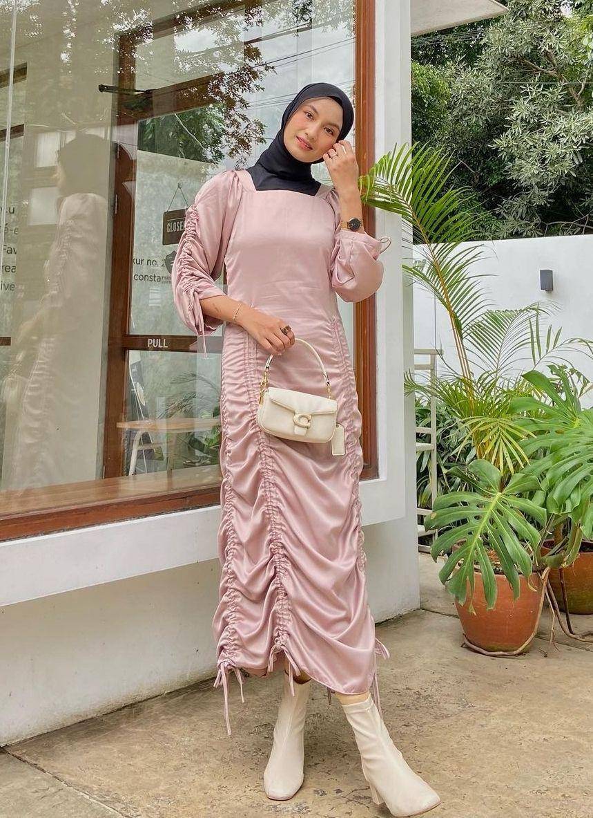 Style kondangan hijab (instagram.com/auliarahmatk)