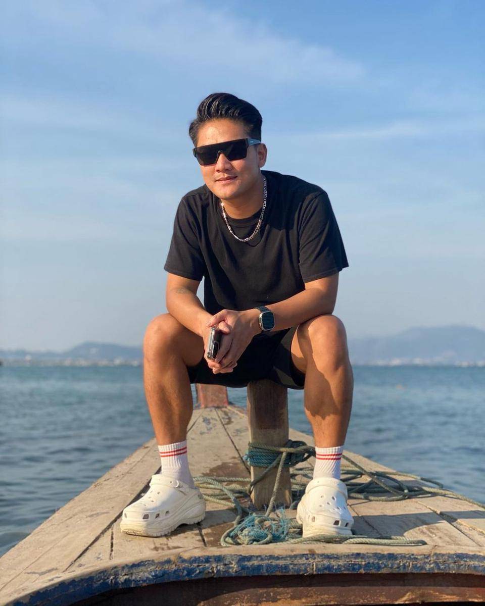 outfit monokrom Boy William (instagram.com/boywilliam17/)