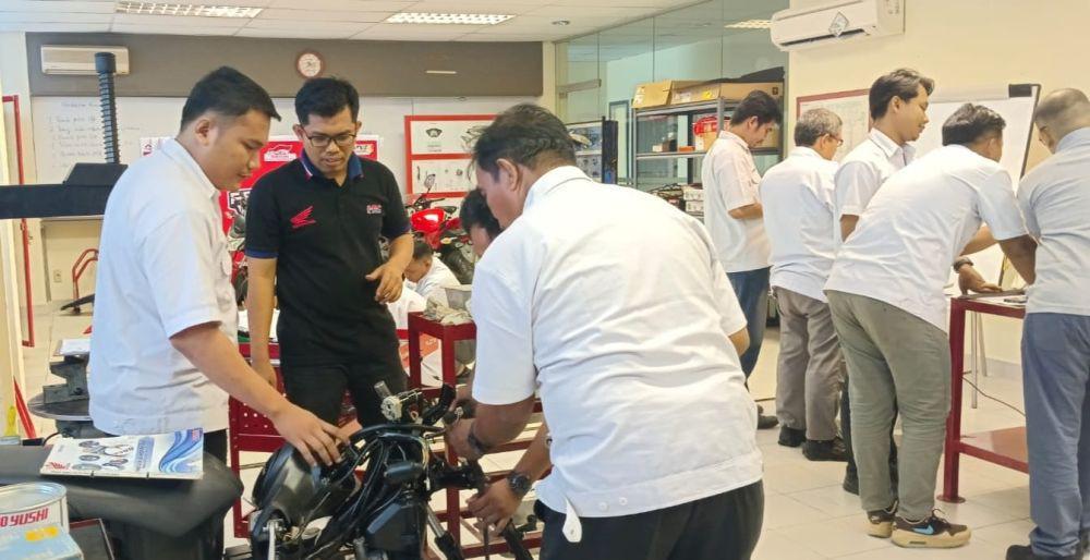 Honda Gelar Pelatihan Modul Lanjutan Guru SMK di Sumut