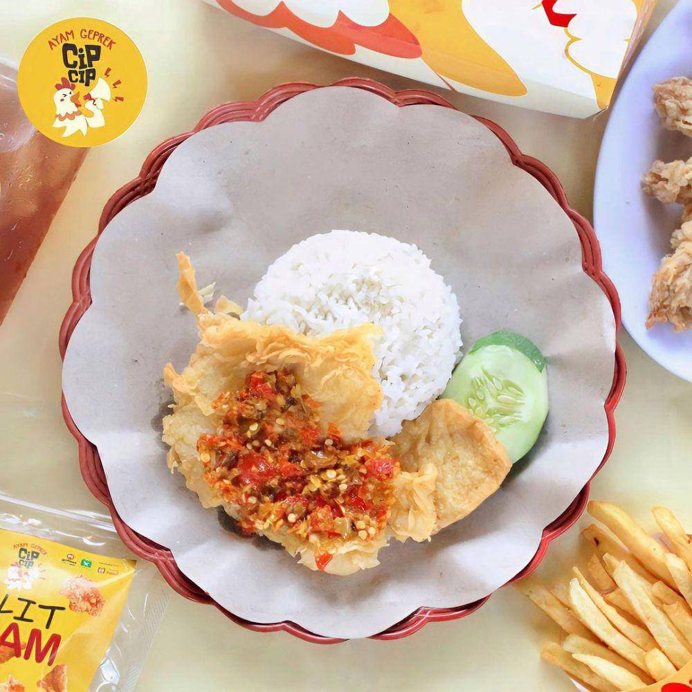 menu di Ayam Geprek Cip Cip. (instagram.com/geprekcipcip)