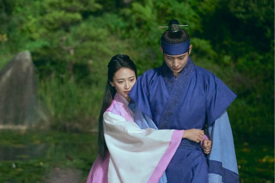 Pyo Ye Jin dan Kim Young Dae di Moon in the Day (twitter.com/channel_ENA)