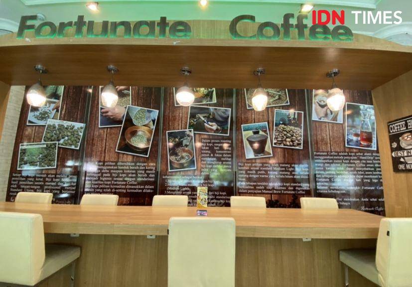 LN Fortunate Coffee di Medan (IDN Times/Indah Permata Sari)