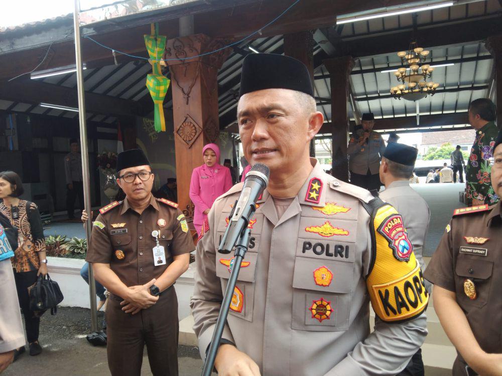 Kapolda Jatim Janji Bantu Anak Korban Kanjuruhan Jadi Polisi