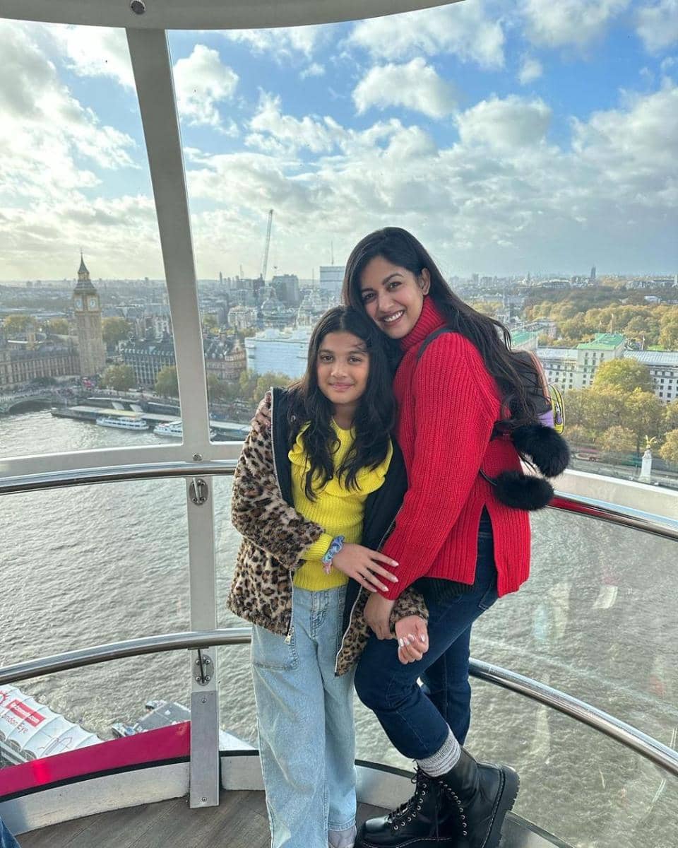 Ishita Dutta dan keluarga (instagram.com/ishidutta)