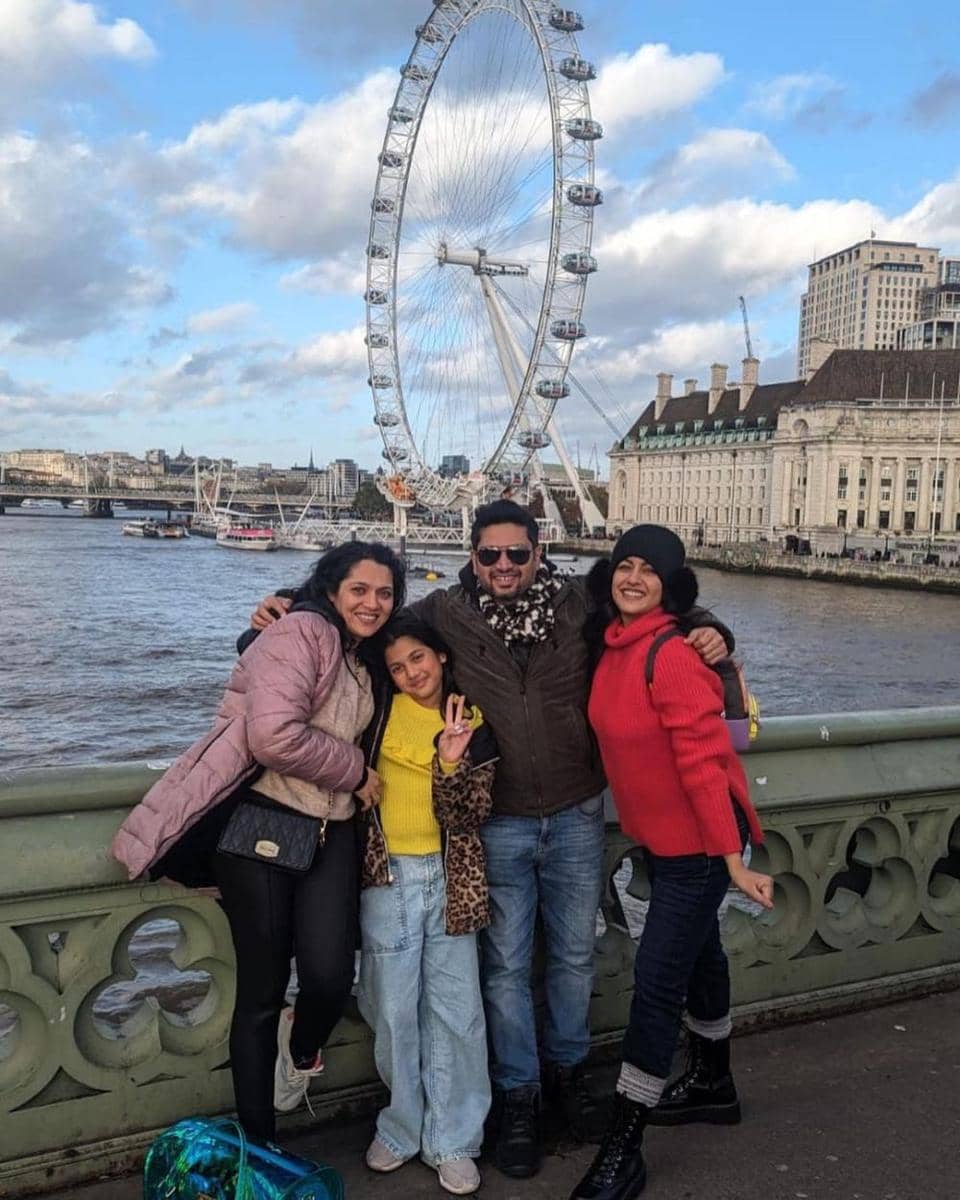 Ishita Dutta dan keluarga (instagram.com/ishidutta)