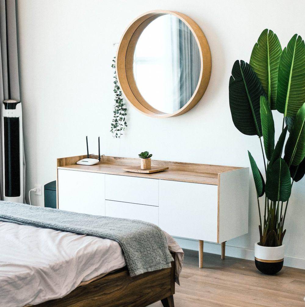 ilustrasi tanaman hias Heliconia di kamar (unsplash.com/Minh Pham)