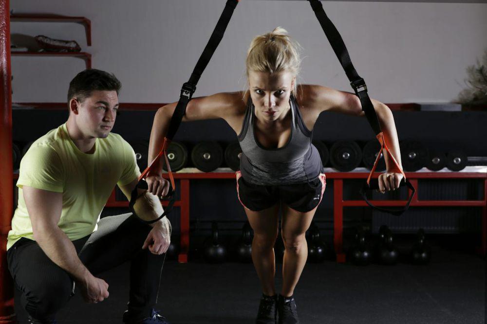 5 Tips Memilih Personal Trainer Demi Body Goal Impian