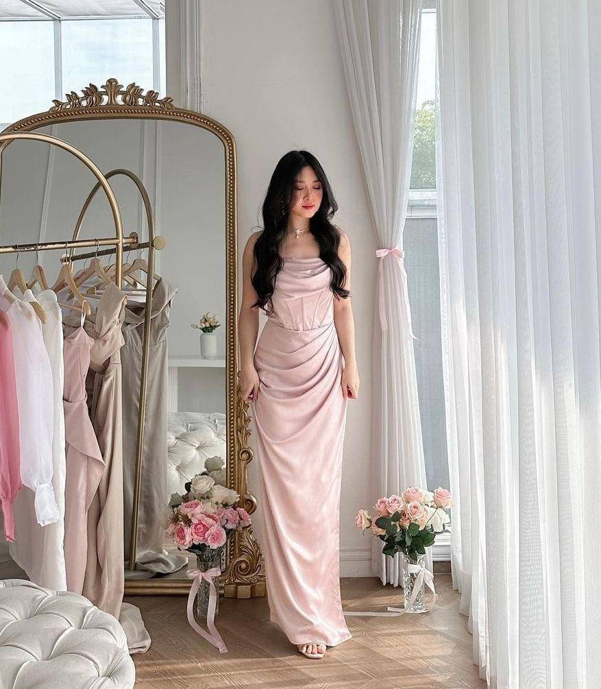 Dress girly ala pinterest (instagram.com/natassatanis)
