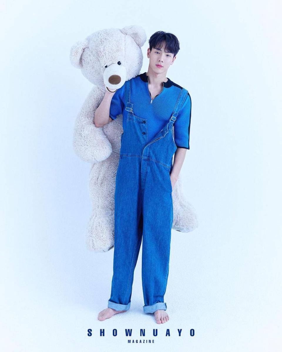 padu padan outfit nuansa biru ala IM MONSTA X (instagram.com/official_monsta_x)
