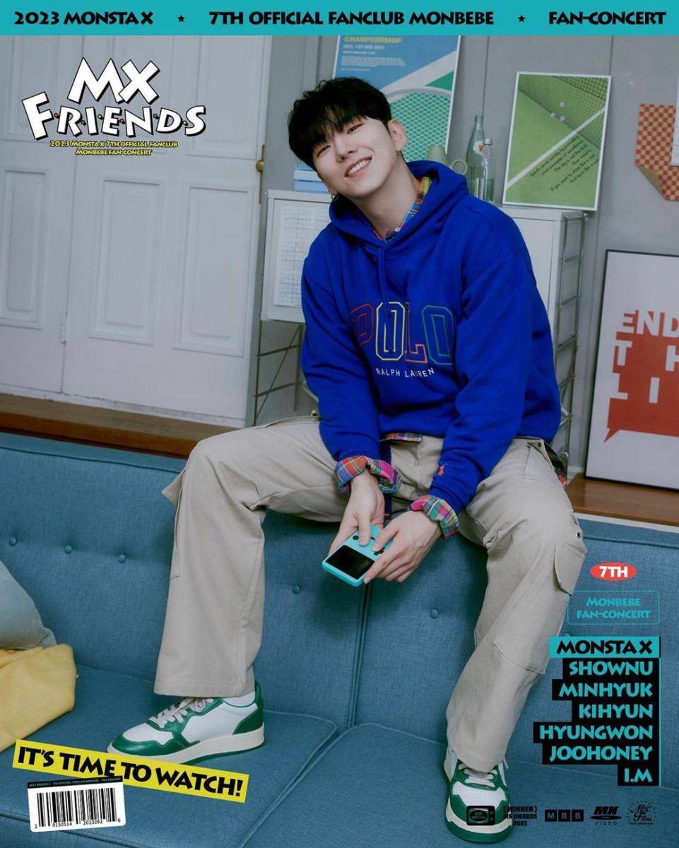 padu padan outfit nuansa biru ala Kihyun MONSTA X (instagram.com/official_monsta_x)