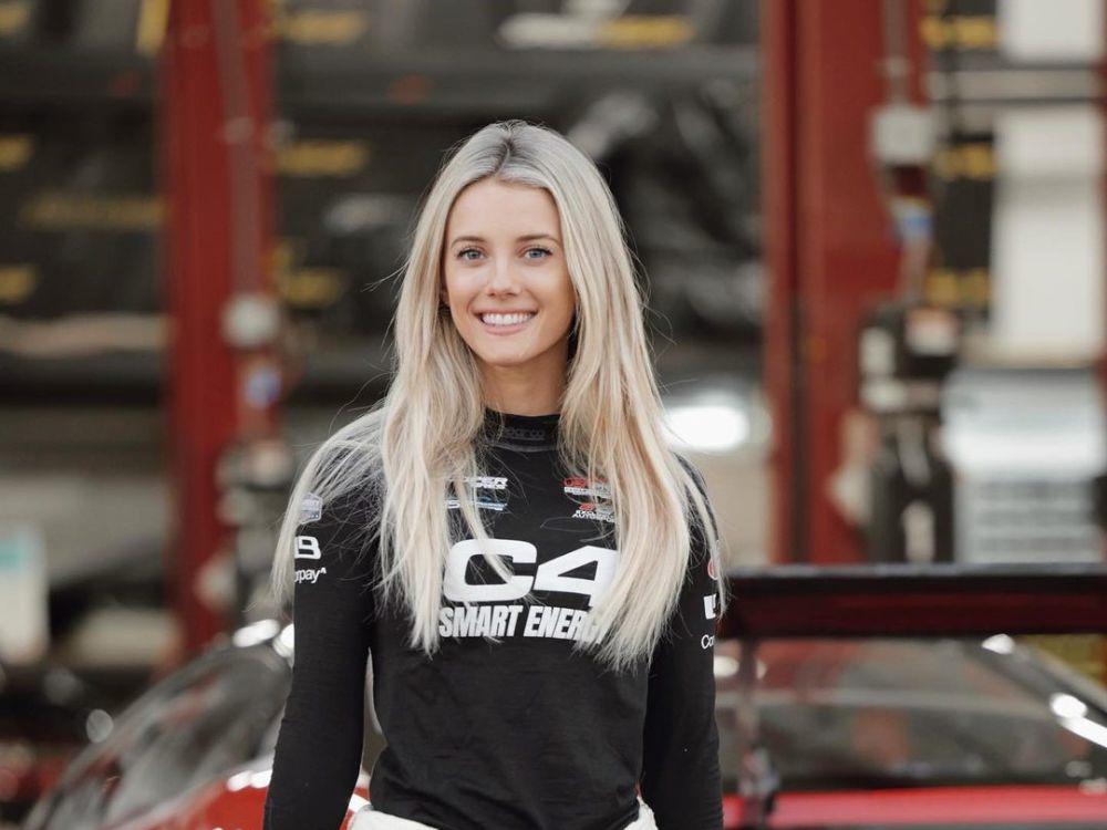 10 Potret Lindsay Brewer, Pebalap Amerika yang Menawan