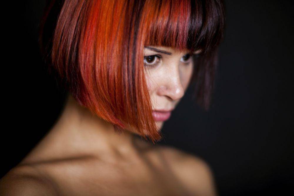 Model rambut bob nungging layer (pixabay.com/Engin_Akyurt)