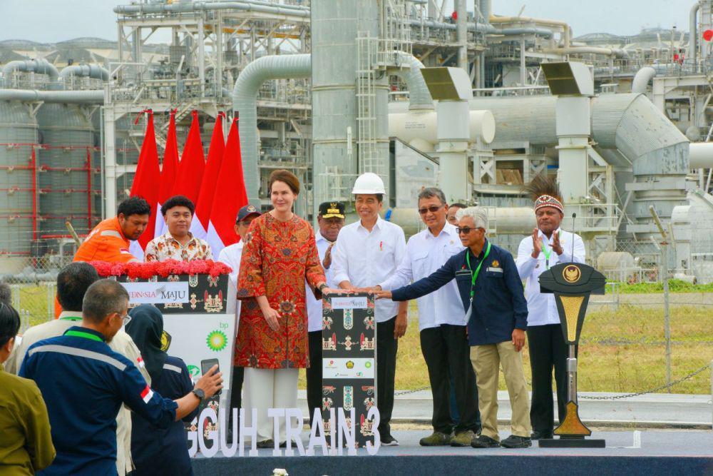 Jokowi Resmikan Tangguh Train 3, Penghasil Gas Bumi Terbesar RI