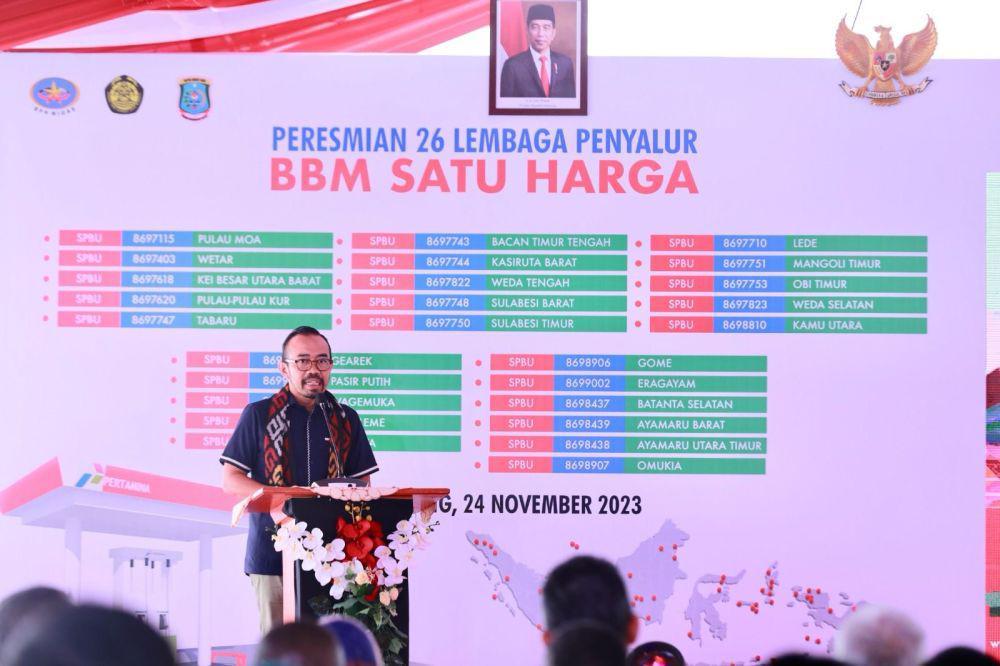 Pertamina Patra Niaga bersama Kementerian ESDM dan BPH Migas kembali menambah jumlah lembaga penyalur BBM Satu Harga. Peresmian 51 lembaga penyalur BBM Satu Harga dilakukan secara serentak di 4 lokasi antara lain Sorong, Aceh, Nusa Tenggara Timur, dan Kalimantan Tengah, Jumat (24/11). (Dok. Pertamina)