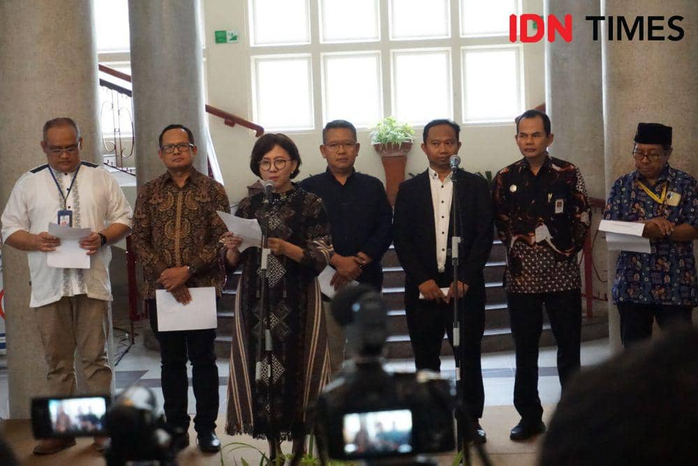 Seruan Pemilu Damai. (IDN Times/Herlambang Jati Kusumo)