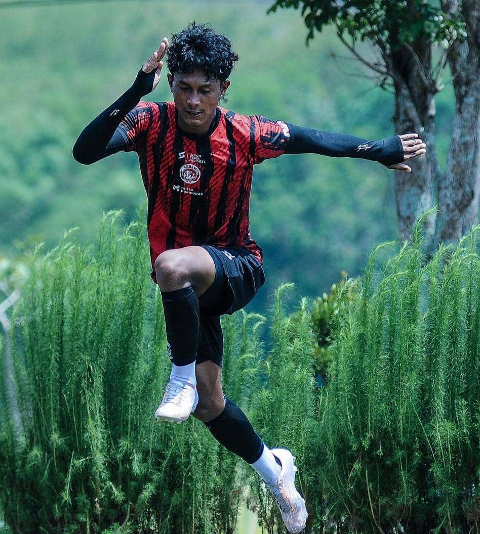 Johan Ahmad Farizi mulai kembali berlatih normal bersama Arema FC. (Dok. Media Officer Arema FC)