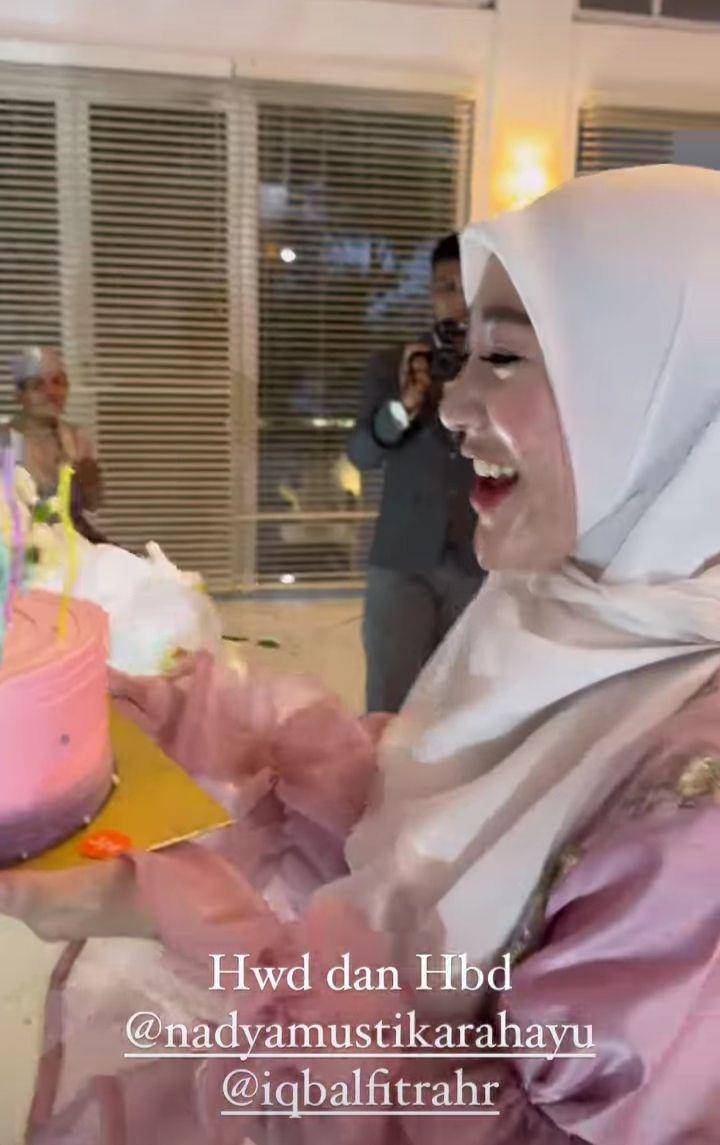 Larissa Chou hadiri pernikahan Nadya Mustika (Instagram.com/ikram_rsd)