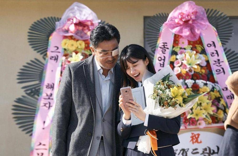 Ryu Seung Ryong dan Ko Yoon Jung di drama Moving (instagram.com/goyoungjung)