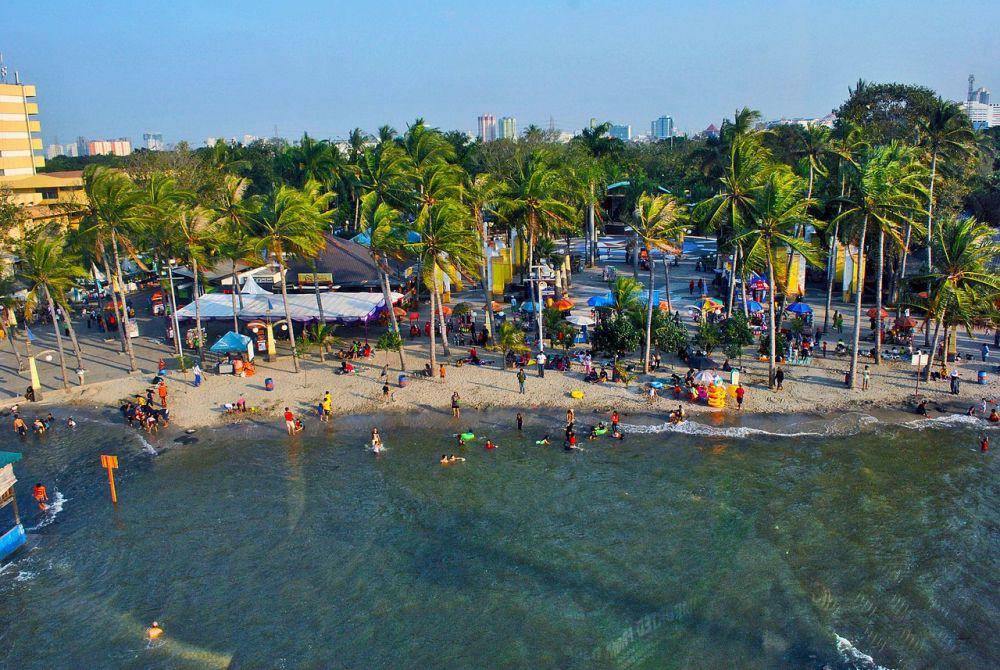 ilustrasi Pantai Ancol, Jakarta (commons.wikimedia.org/musnahterinjak)