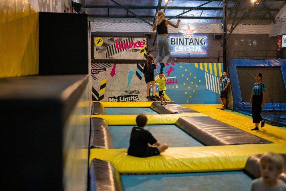 Main trampolin di Bounce Bali (Instagram.com/@bouncebali)