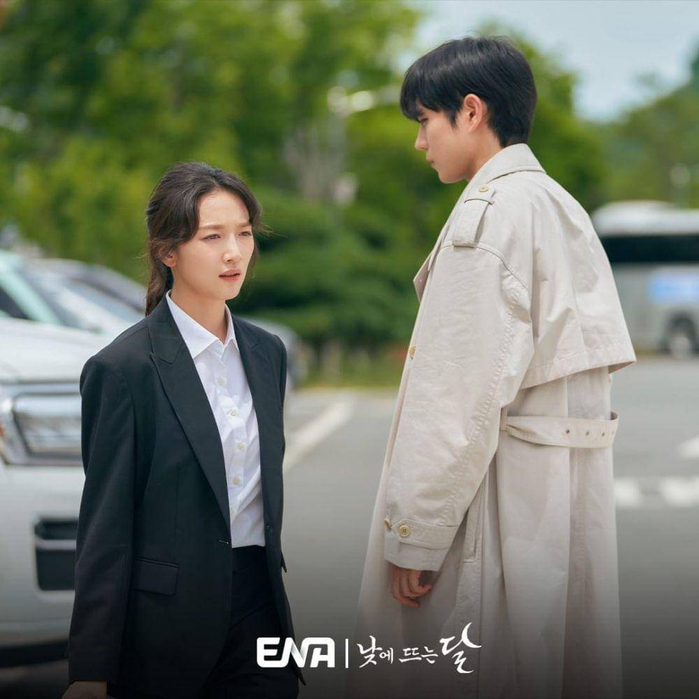 Cuplikan drama Moon in the Day(dok. channel ENA/Moon in the Day)hhhhhhhhhhh