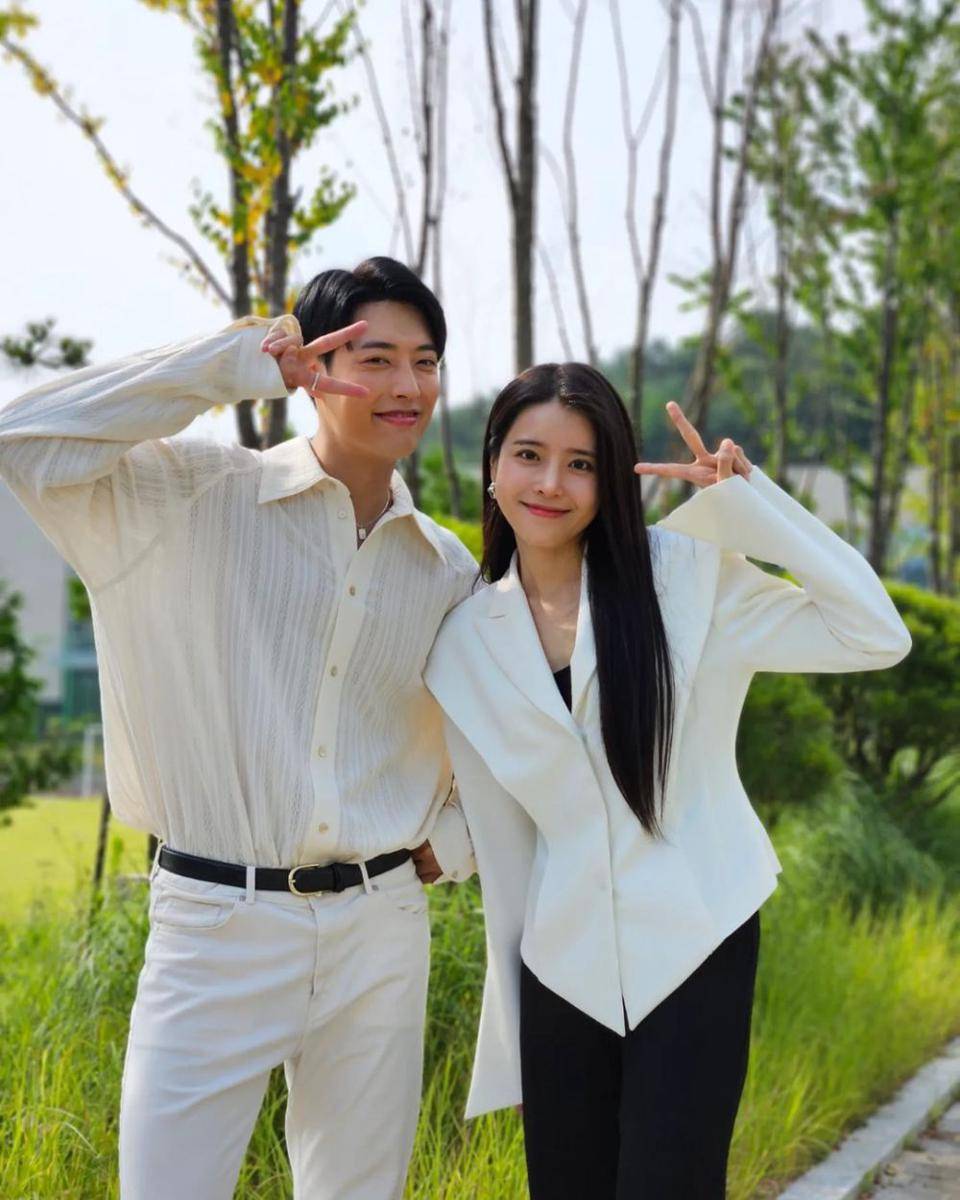 Goo Tae Joo dan Jung Yi Seul (instagram.com/17jungheon)