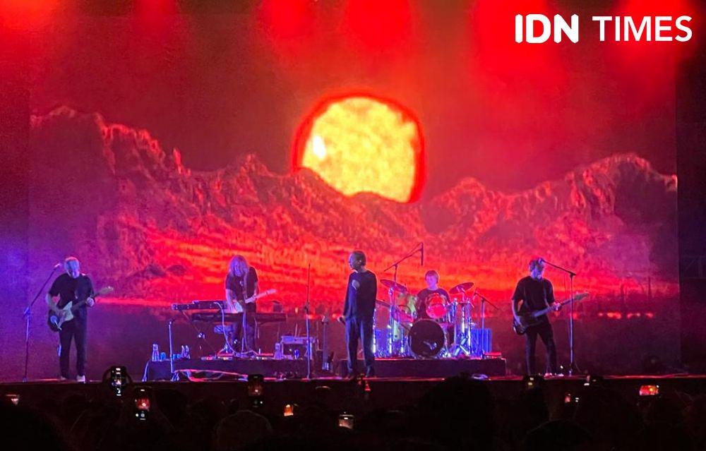Aksi Sempurna MEW Tutup Hari Pertama Joyland Festival 2023, Pecah!
