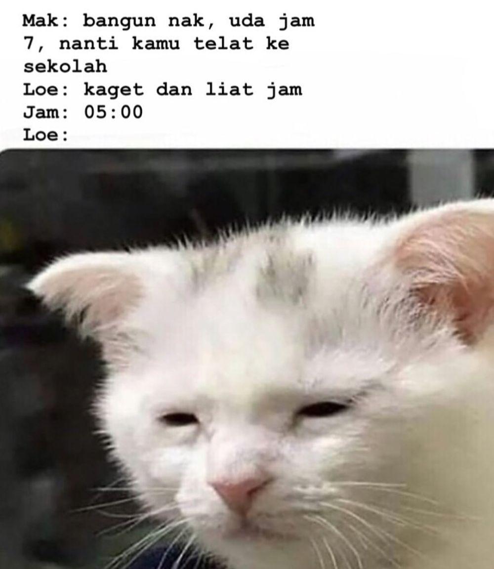 meme dibangunin mak (instagram.com/kocak.parah.id)