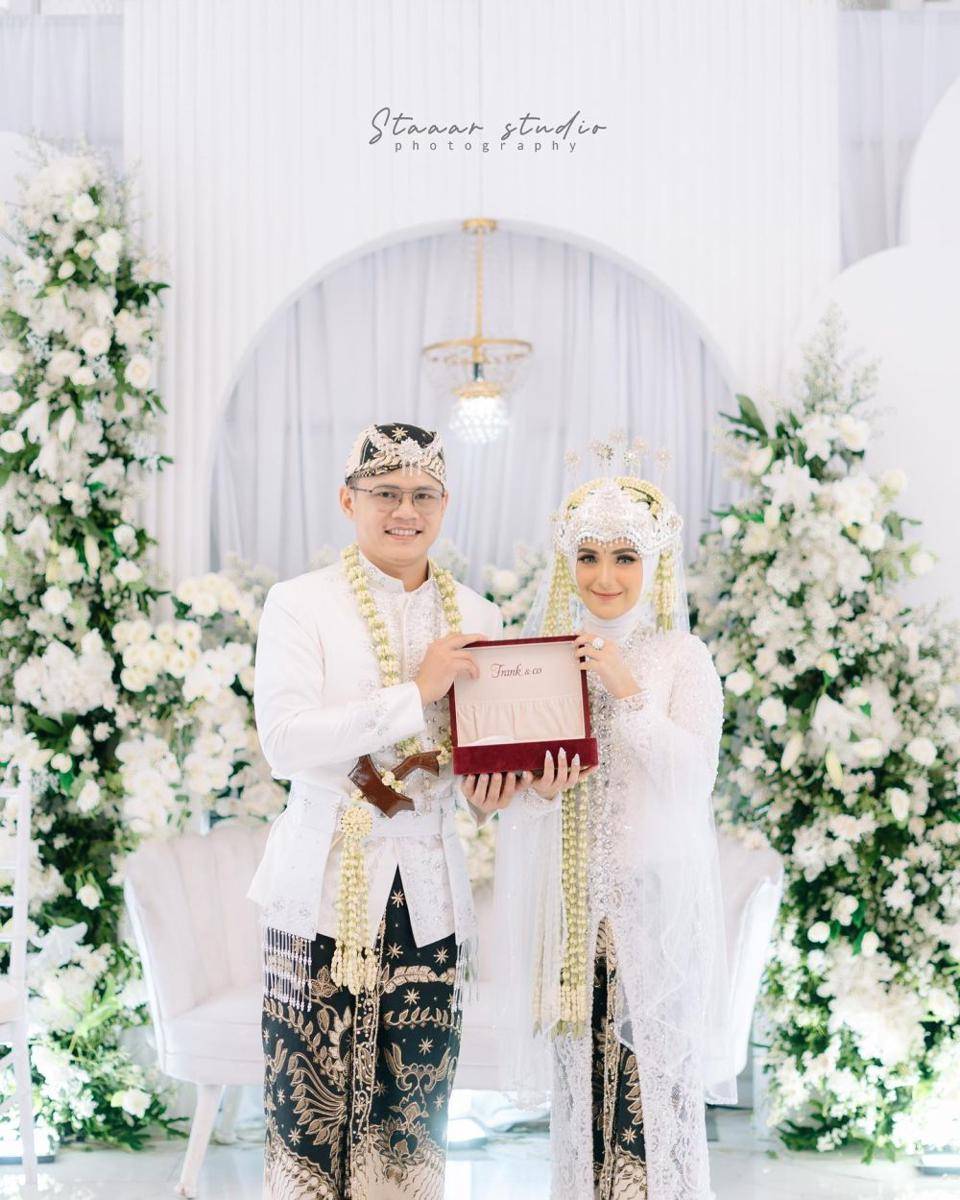 potret pernikahan Nadya dan Iqbal (instagram.com/iqbalfitrahr)