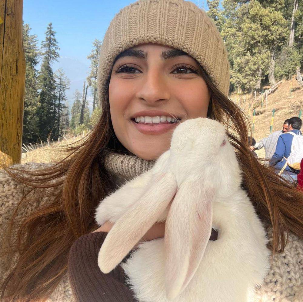 Palak Tiwari (instagram.com/palaktiwarii)