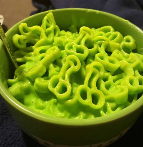 potret kocak kreasi makaroni (reddit.com/TnT326)