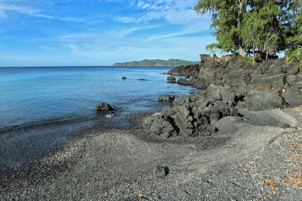 Pantai Batu Angus (google.com/mas yanak)