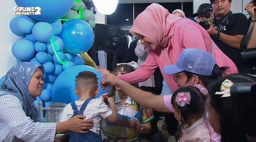 tamu artis ulang tahun Rayyanza (YouTube.com/Rans Entertainment)