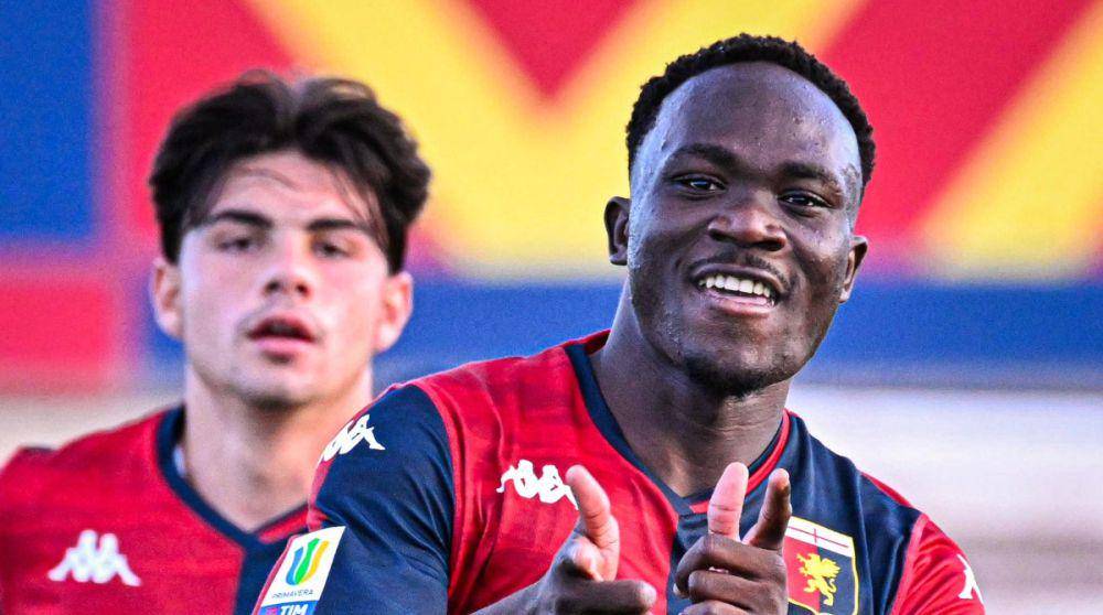 Seydou Fini (depan) (twitter.com/GenoaCFC)