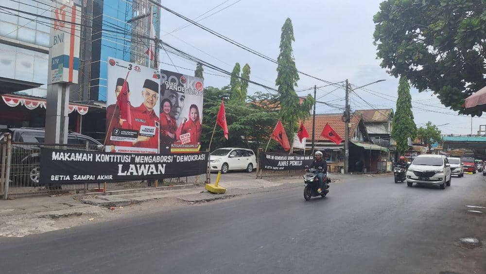 Posko Pandegiling Kritik Pedas Putusan Paman Gibran