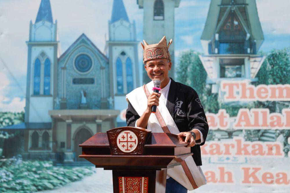 Ganjar Pranowo bertemu sejumlah warga di Tana Toraja (IDN Times/Istimewa)