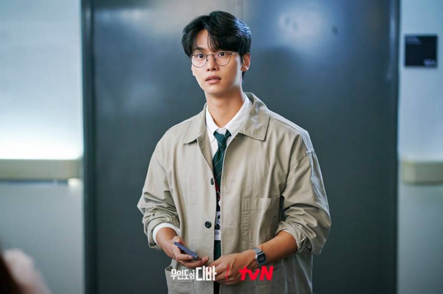 Cha Hak Yeon di drama Castaway Diva (Dok. tvN/Castaway Diva)