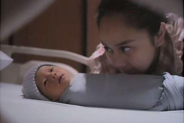 7 Potret Wajah Anak Denise Chariesta yang Baru Diungkap, Namanya Unik!