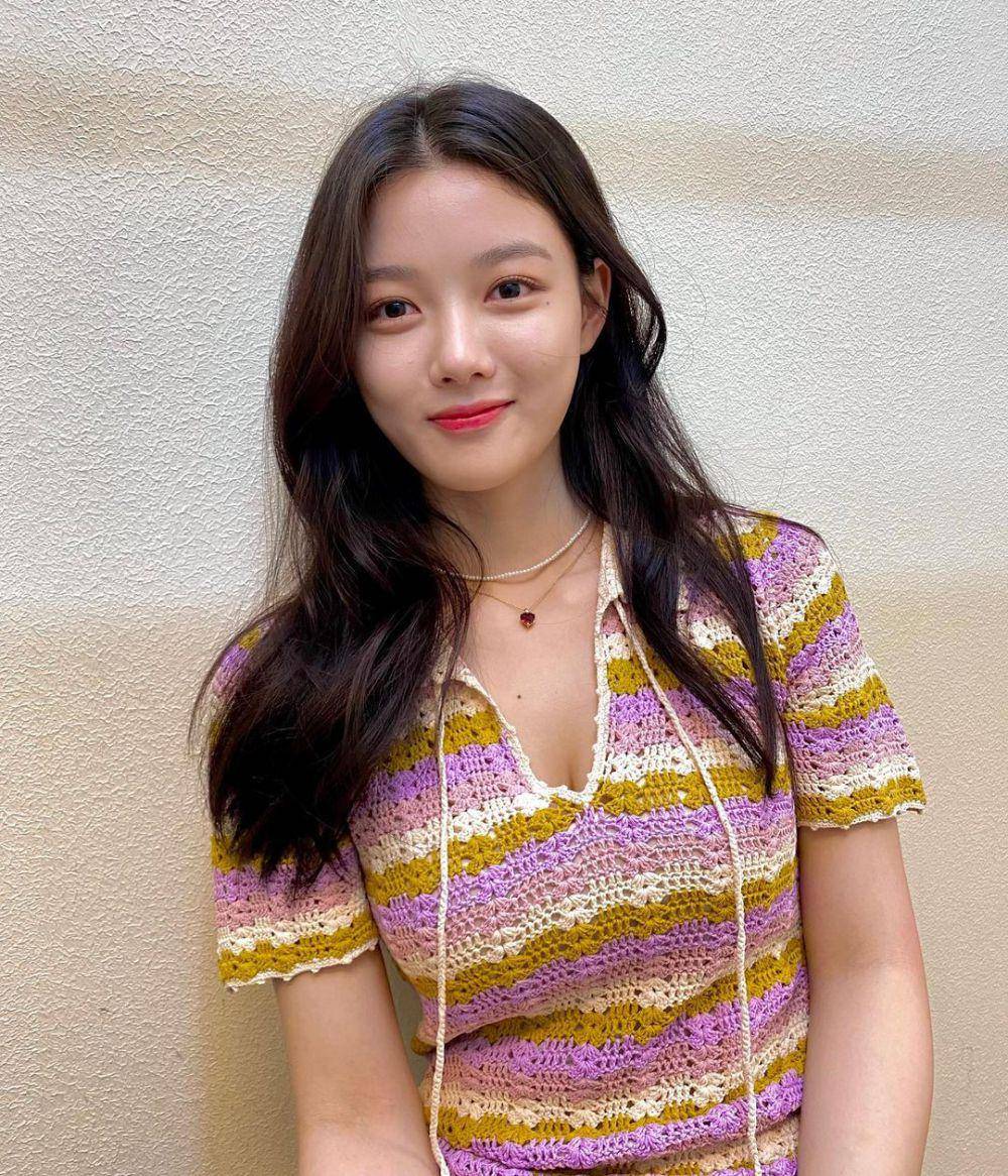 inspirasi no makeup look ala Kim Yoo Jung (instagram.com/ you_r_love)