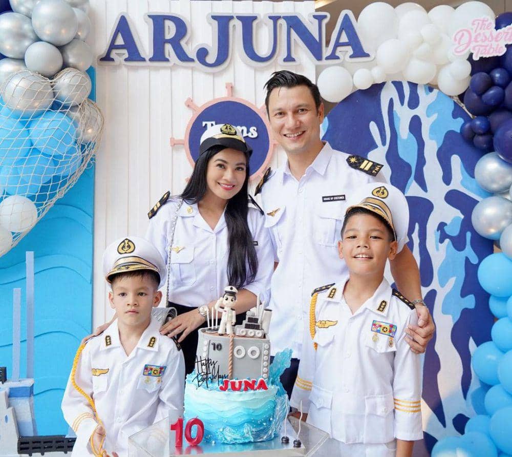 potret keluarga Titi Kamal (instagram.com/titi_kamall)