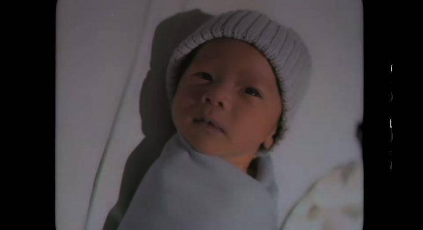 potret anak Denise Chariesta yang baru diungkap (youtube.com/denise chariesta)