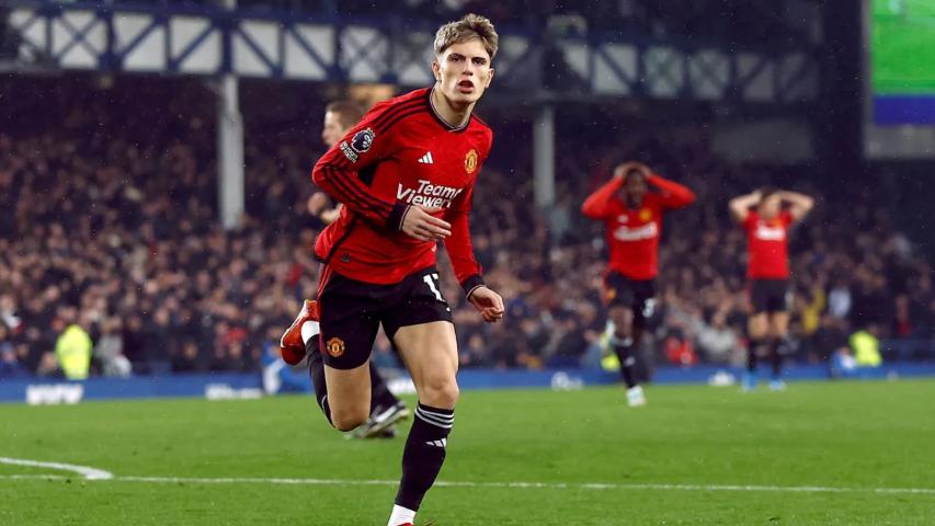 4 Pemain MU Terakhir yang Cetak Gol Lewat Tendangan Akrobatik di EPL