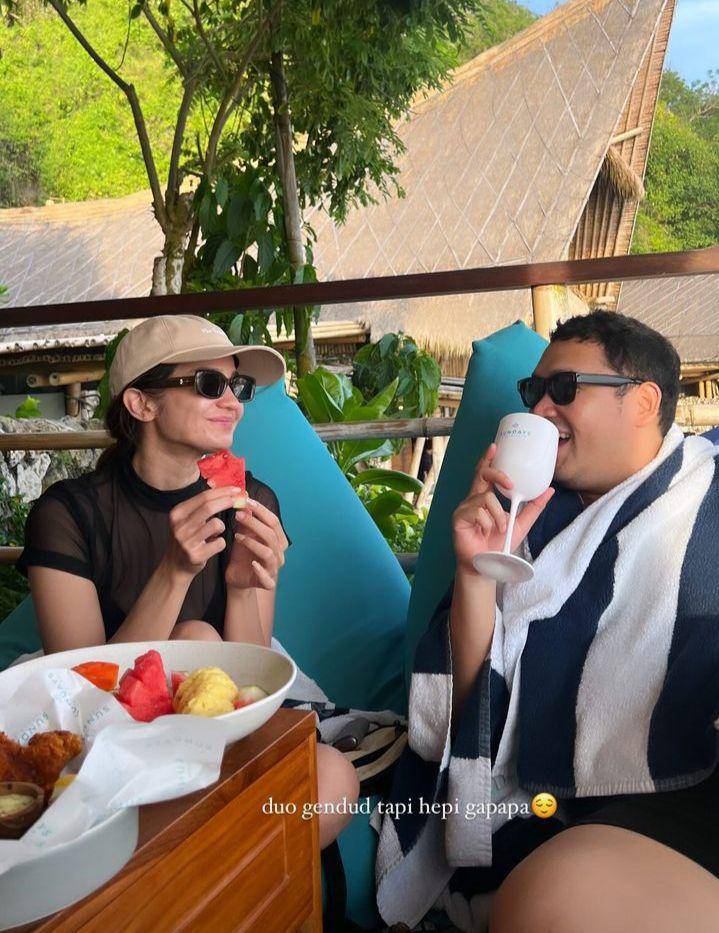 potret Enzy Storia liburan di Bali bareng bestie (instagram.com/enzystoria)