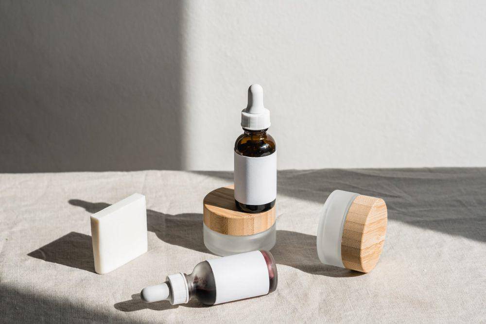 ilustrasi skincare product (pexels.com/Polina Kovaleva)
