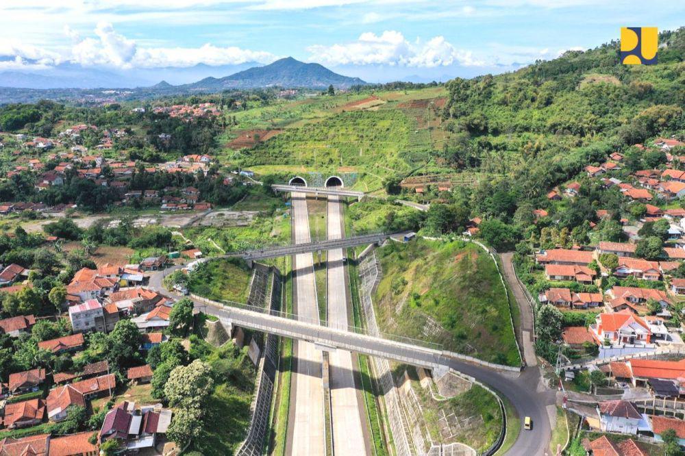 Berbagai Proyek Strategis Nasional (PSN) yang telah dilaksanakan Kementerian PUPR. (dok. Kementerian PUPR)