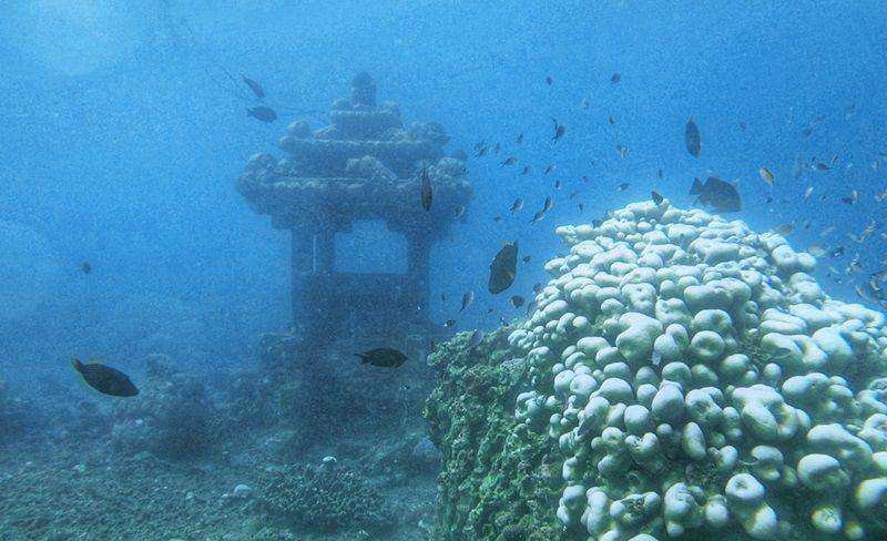 potret Pura Submarine Mailbox di Pantai Jemeluk (google.com/maps/dewi fransiska)
