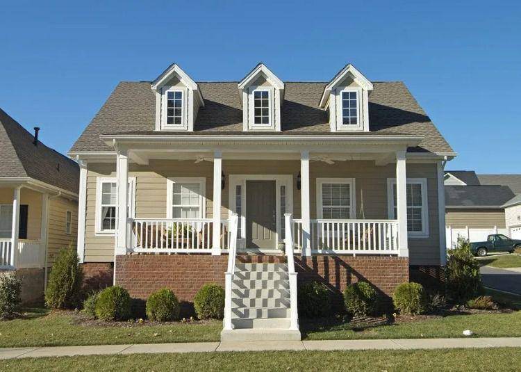 rumah bergaya cape cod (myreliableexteriors.com)