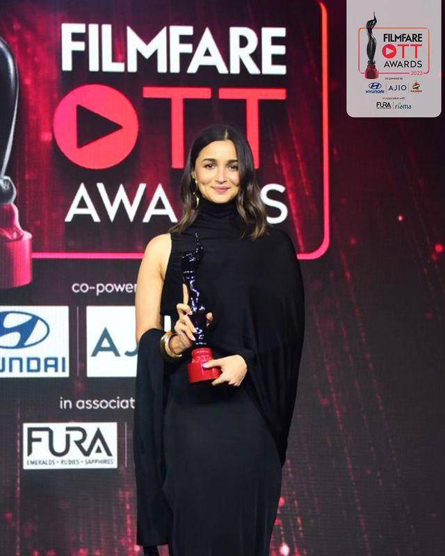 Alia Bhatt (instagram.com/filmfare)
