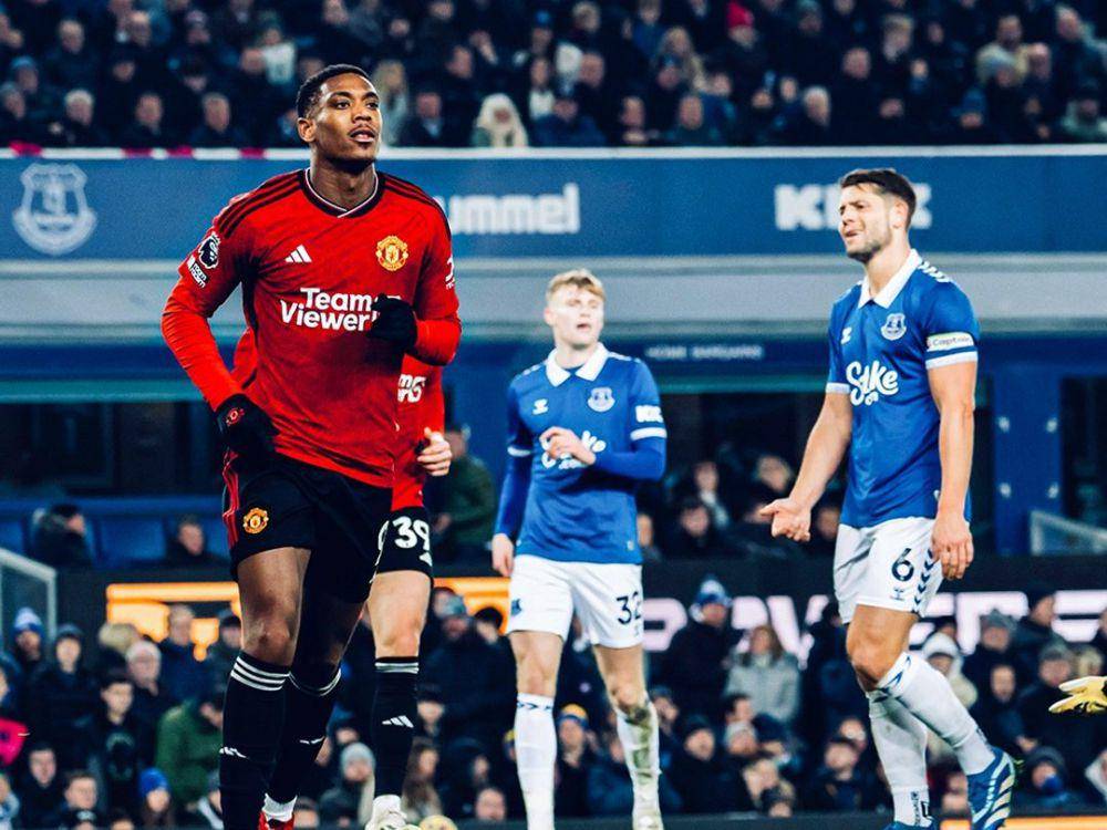 Anthony Martial merayakan gol ke gawang Everton di EPL 2023/2024. (instagram.com/manchesterunited)