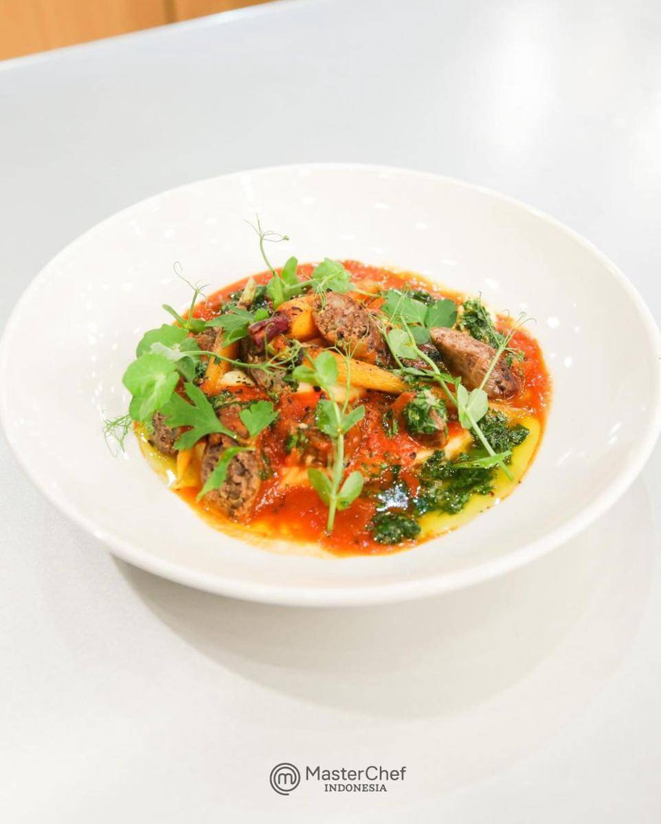 Potret beef and fennel sausage ossobuco style ala Belinda MasterChef Indonesia Season 11 (instagram.com/belinda.mci11)